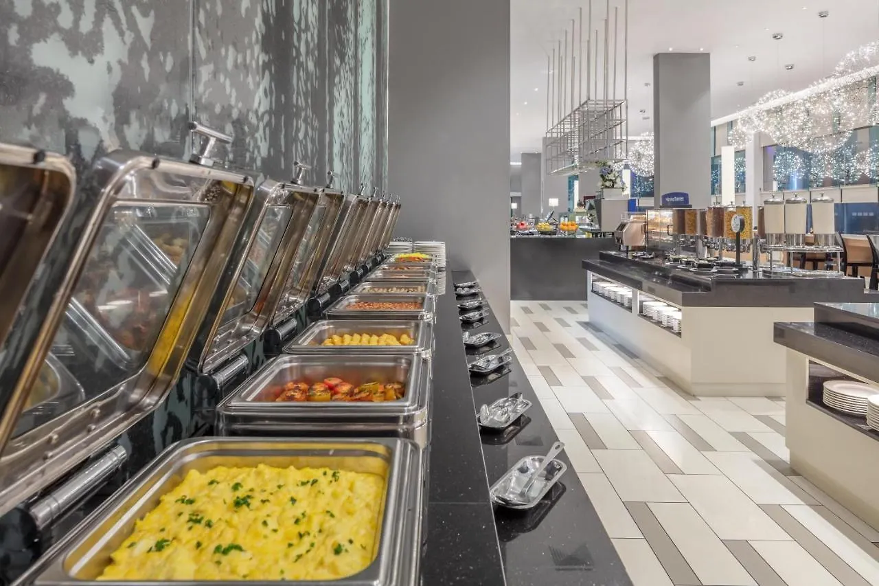 Holiday Inn Express Kota Kinabalu City Centre By Ihg