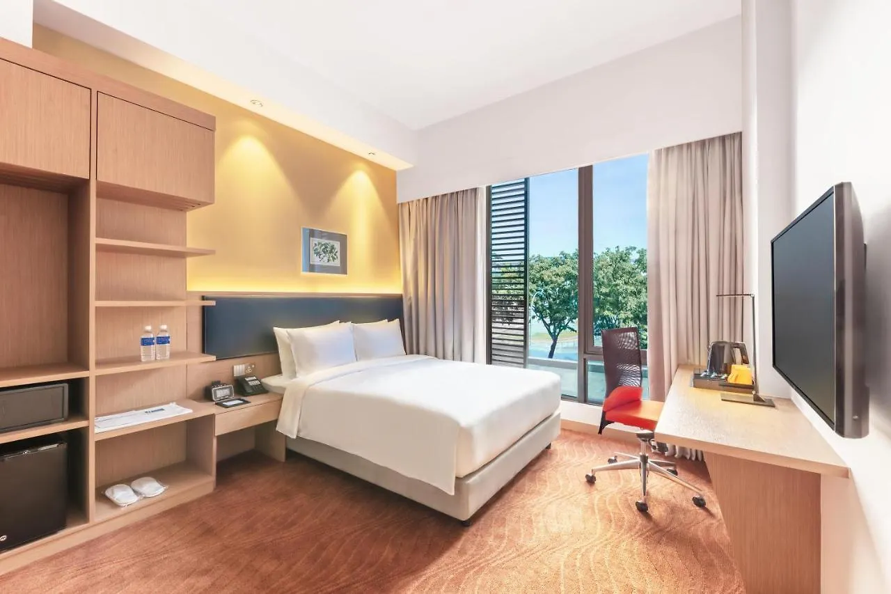 Holiday Inn Express Kota Kinabalu City Centre By Ihg
