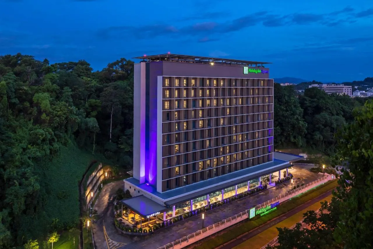 Holiday Inn Express Kota Kinabalu City Centre By Ihg Hotel